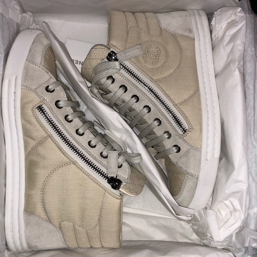 Authentic Chanel Beige Sneakers Size US 6
